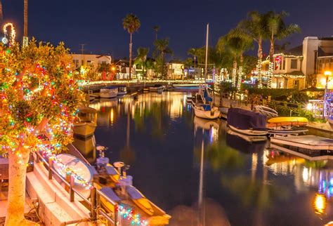 Discover the Magic of Lights at Naples, FL – A Holiday Tradition